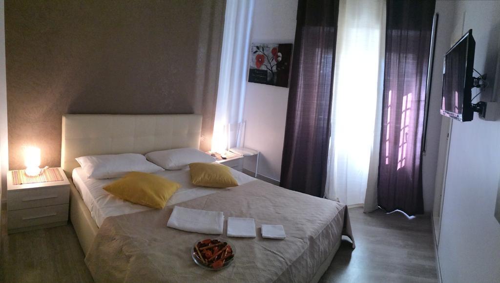 Bed Cinecittadue * Rom