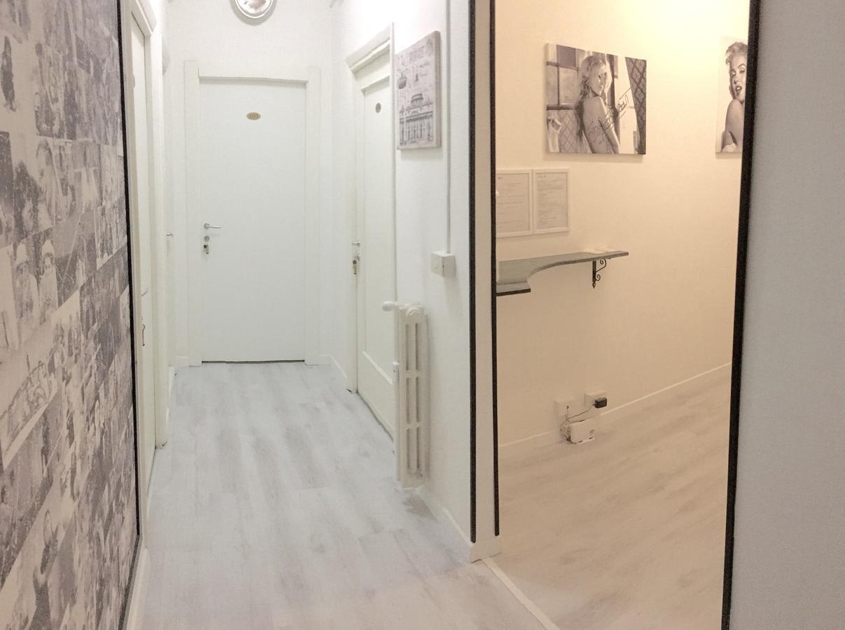 Bed Cinecittadue Bed & Breakfast Rom
